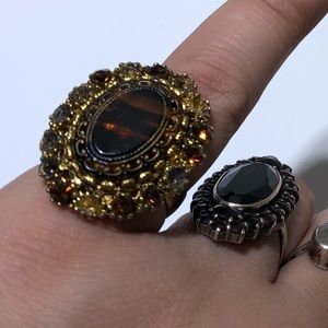 Vintage gold & brown ring.